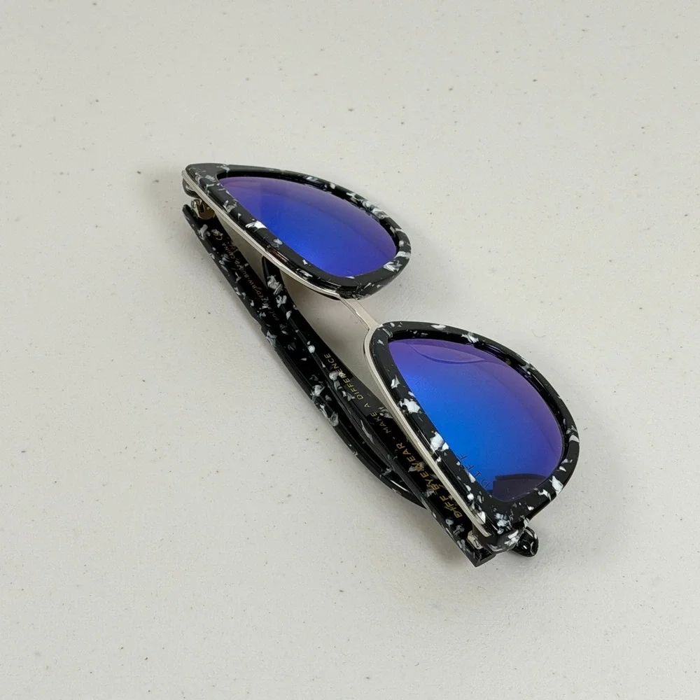 DIFF Eyewear Rose Polarized Sunglasses Black White Tortoise Frame‎